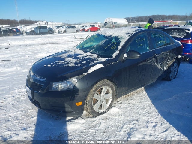 1G1P75SZ2E7235347 Chevrolet Cruze