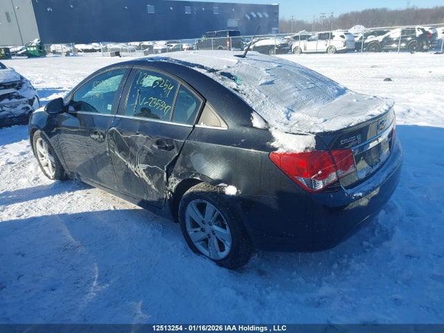 1G1P75SZ2E7235347 Chevrolet Cruze
