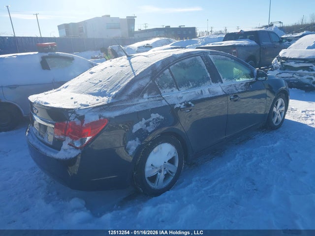 1G1P75SZ2E7235347 Chevrolet Cruze