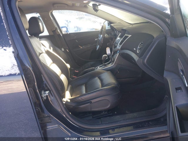 1G1P75SZ2E7235347 Chevrolet Cruze