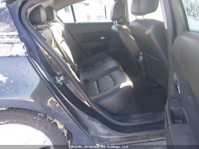 1G1P75SZ2E7235347 Chevrolet Cruze