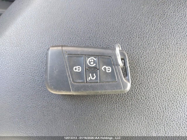 3VWEB7BU3LM063472 Volkswagen JETTA SEL