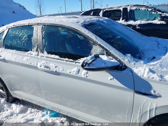 3VWEB7BU3LM063472 Volkswagen JETTA SEL