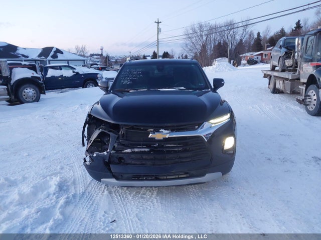 12513360 :رقم المزاد ، 3GNKBJR47MS563082 vin ، 2021 Chevrolet Blazer 3lt مزاد بيع
