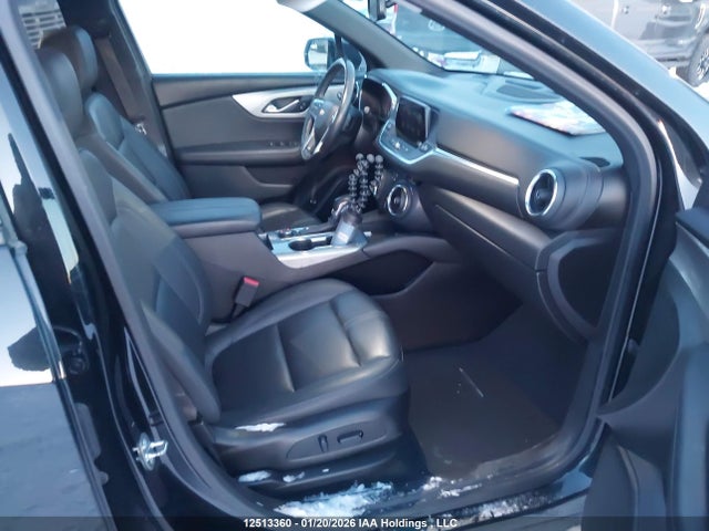 12513360 :رقم المزاد ، 3GNKBJR47MS563082 vin ، 2021 Chevrolet Blazer 3lt مزاد بيع