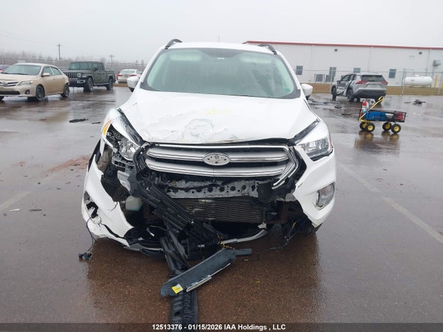 1FMCU9GD4JUD31801 Ford ESCAPE SE