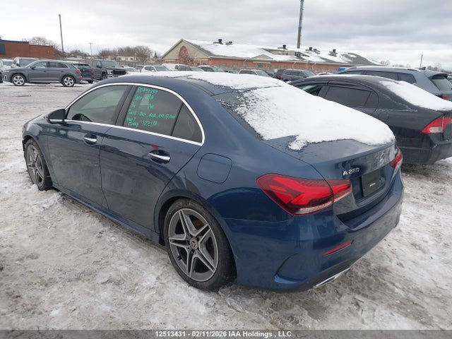 W1K3G4FB6MJ296950 Mercedes-Benz A 220 4matic