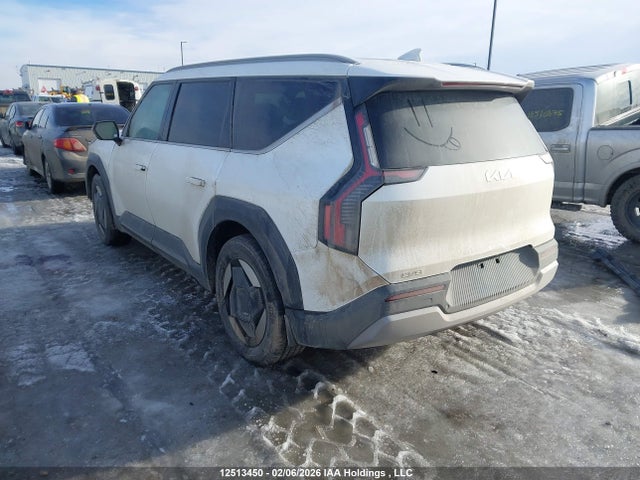 KNDAFFS56S6058919 KIA Ev9 Land