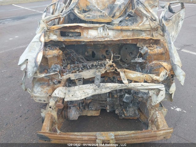 JA4AZ2A31KZ604793 Mitsubishi Outlander Es