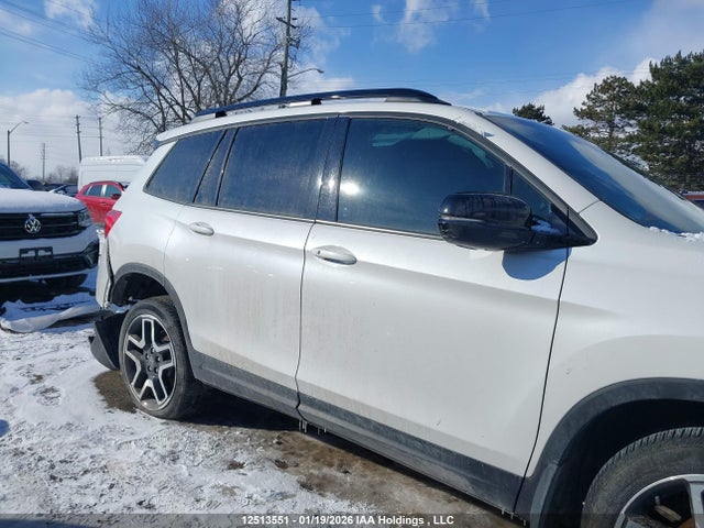 5FNYF8H9XPB503064 Honda Passport Touring