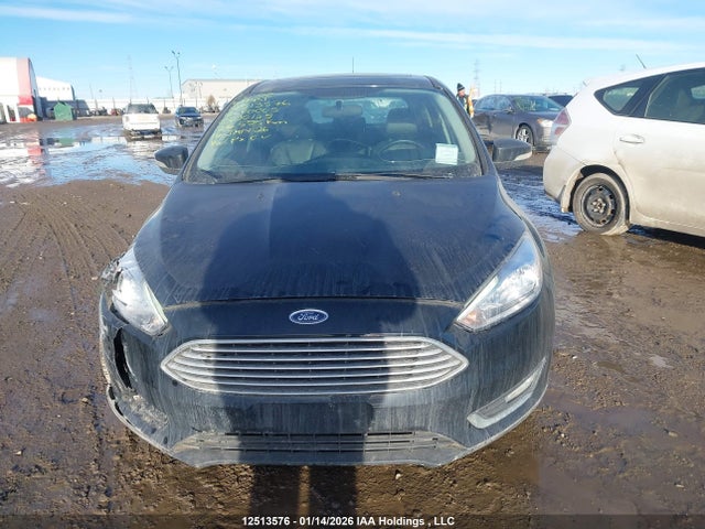 1FADP3N23JL290149 Ford Focus Titanium