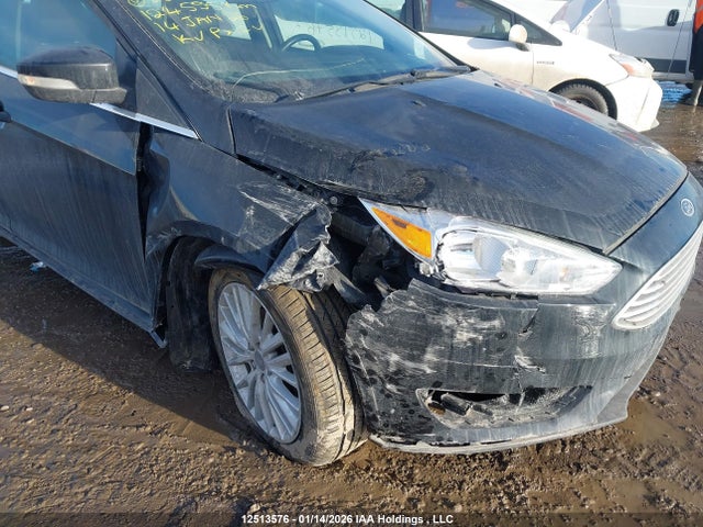 1FADP3N23JL290149 Ford Focus Titanium