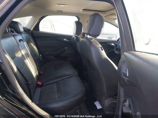 1FADP3N23JL290149 Ford Focus Titanium