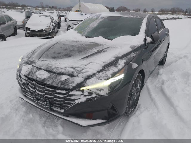 KMHLM4AG6NU310489 Hyundai Elantra Preferred Ivt With Sun And Tech Package