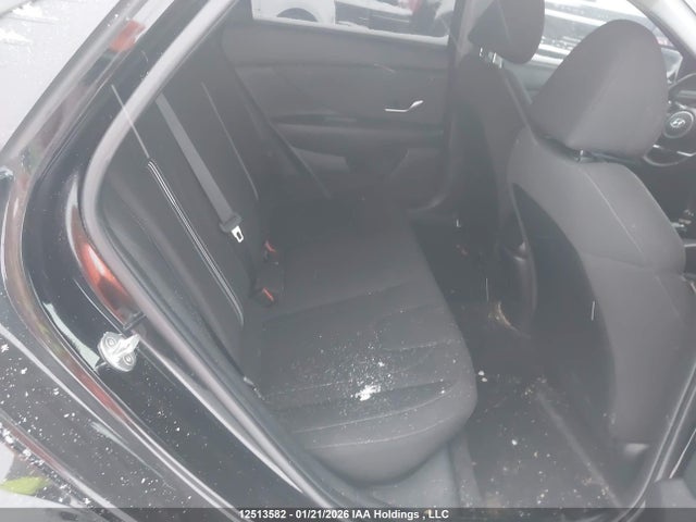 KMHLM4AG6NU310489 Hyundai Elantra Preferred Ivt With Sun And Tech Package