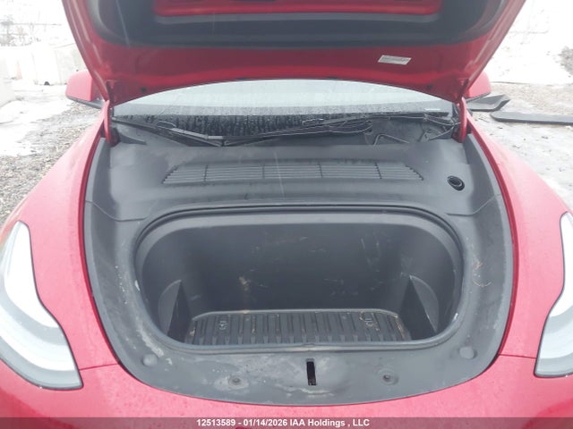 7SAYGDEF0NF326394 Tesla Model Y Performance