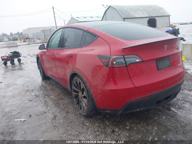 7SAYGDEF0NF326394 Tesla Model Y Performance