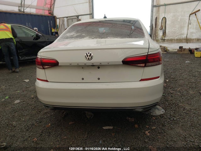 1VWBA7A30MC017096 Volkswagen Passat Highline