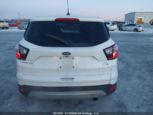 1FMCU9GD3HUD61754 Ford ESCAPE SE