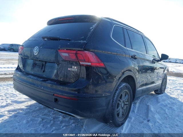 3VV2B7AXXJM052369 Volkswagen Tiguan Comfortline
