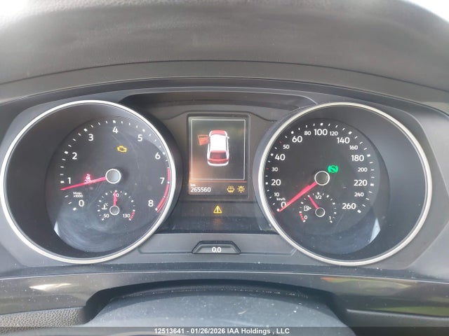 3VV2B7AXXJM052369 Volkswagen Tiguan Comfortline