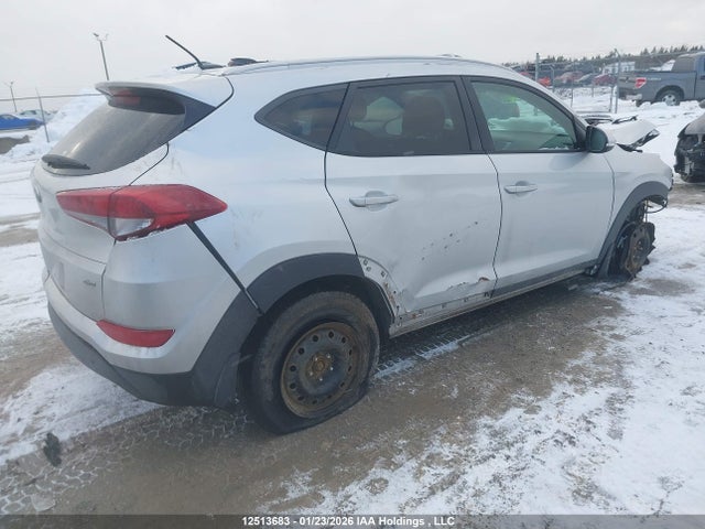 KM8J3CA43HU361432 Hyundai Tucson Premium