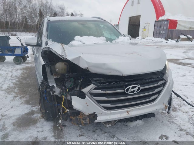 KM8J3CA43HU361432 Hyundai Tucson Premium