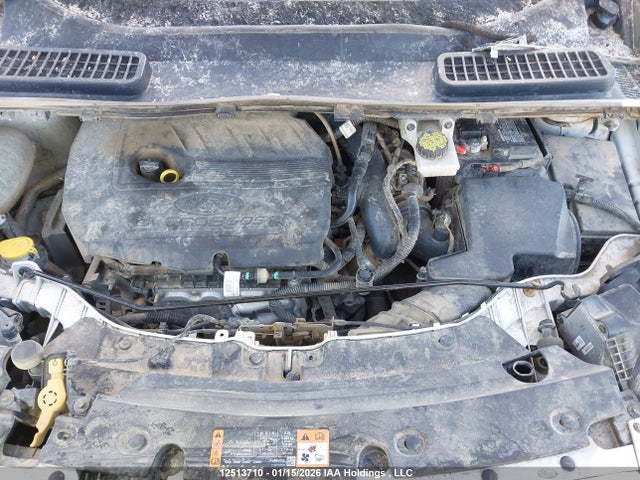1FMCU9HD5JUD39808 Ford ESCAPE SEL