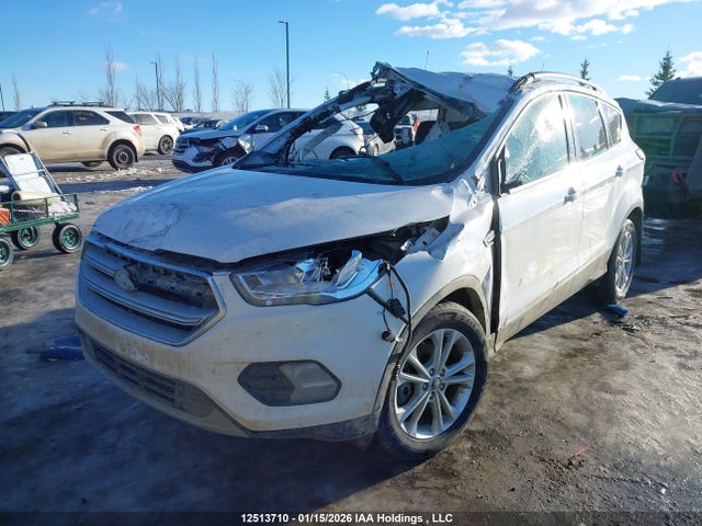 1FMCU9HD5JUD39808 Ford ESCAPE SEL
