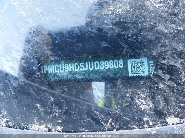 1FMCU9HD5JUD39808 Ford ESCAPE SEL