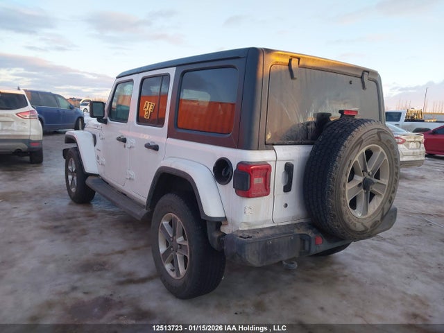 1C4HJXEG8KW608833 Jeep Wrangler Unlimited Sahara