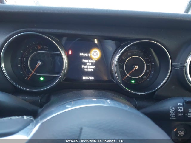 1C4HJXEG8KW608833 Jeep Wrangler Unlimited Sahara