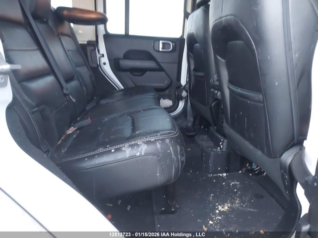 1C4HJXEG8KW608833 Jeep Wrangler Unlimited Sahara