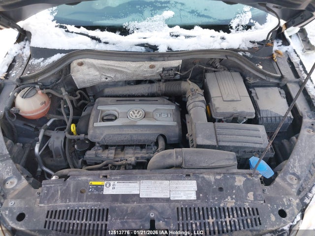 WVGNV7AX2HW507286 Volkswagen Tiguan