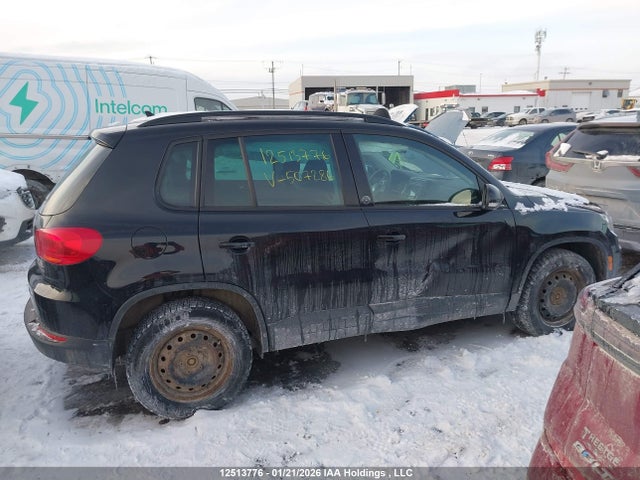 WVGNV7AX2HW507286 Volkswagen Tiguan