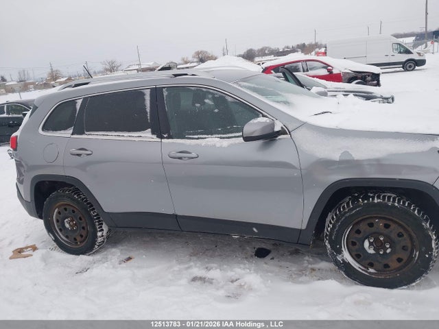 1C4PJLCB7FW611384 Jeep Cherokee North