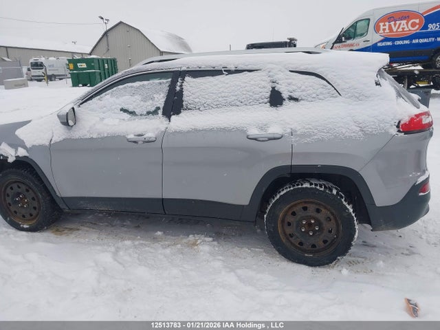 1C4PJLCB7FW611384 Jeep Cherokee North