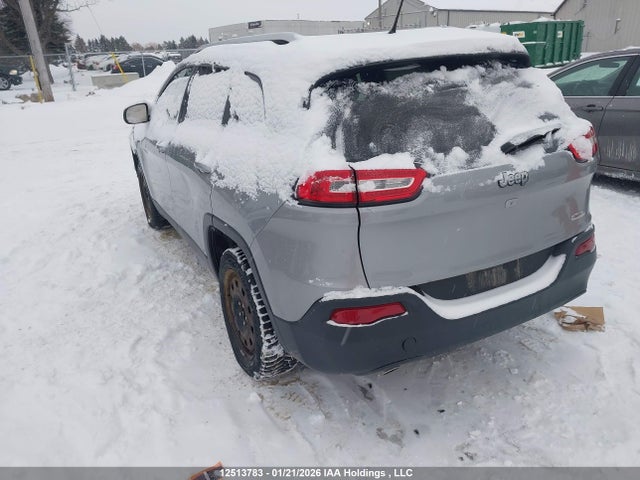 1C4PJLCB7FW611384 Jeep Cherokee North