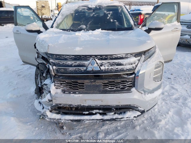 JA4J4UA8XRZ614934 Mitsubishi Outlander
