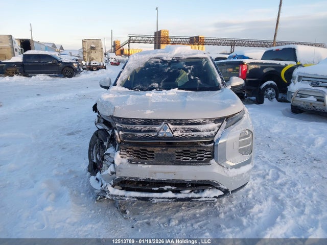 JA4J4UA8XRZ614934 Mitsubishi Outlander