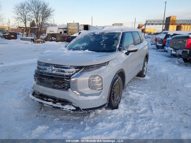 JA4J4UA8XRZ614934 Mitsubishi Outlander