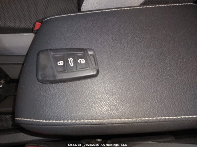 3VVCX7B24NM001514 Volkswagen TAOS S