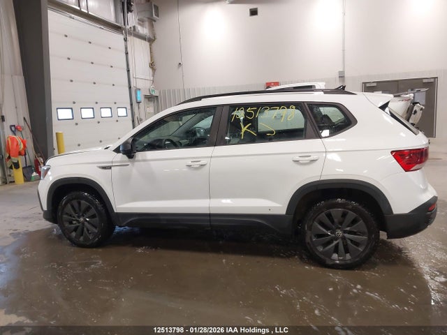 3VVCX7B24NM001514 Volkswagen TAOS S