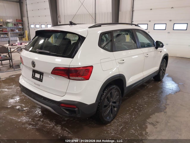 3VVCX7B24NM001514 Volkswagen TAOS S