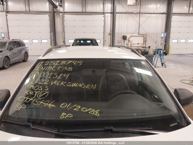 3VVCX7B24NM001514 Volkswagen TAOS S