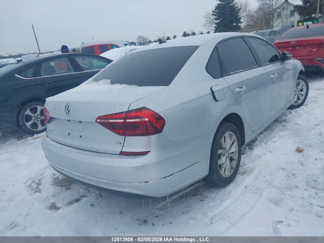 1VWAA7A36JC033908 Volkswagen Passat