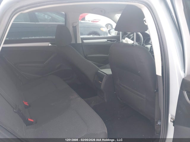 1VWAA7A36JC033908 Volkswagen Passat