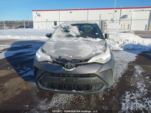 JTNKHMBX1M1107184 Toyota C-HR LE