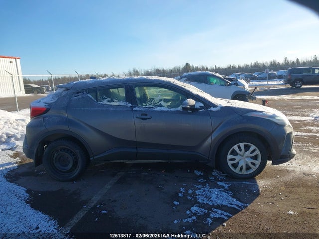 JTNKHMBX1M1107184 Toyota C-HR LE