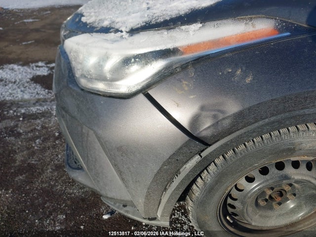 JTNKHMBX1M1107184 Toyota C-HR LE